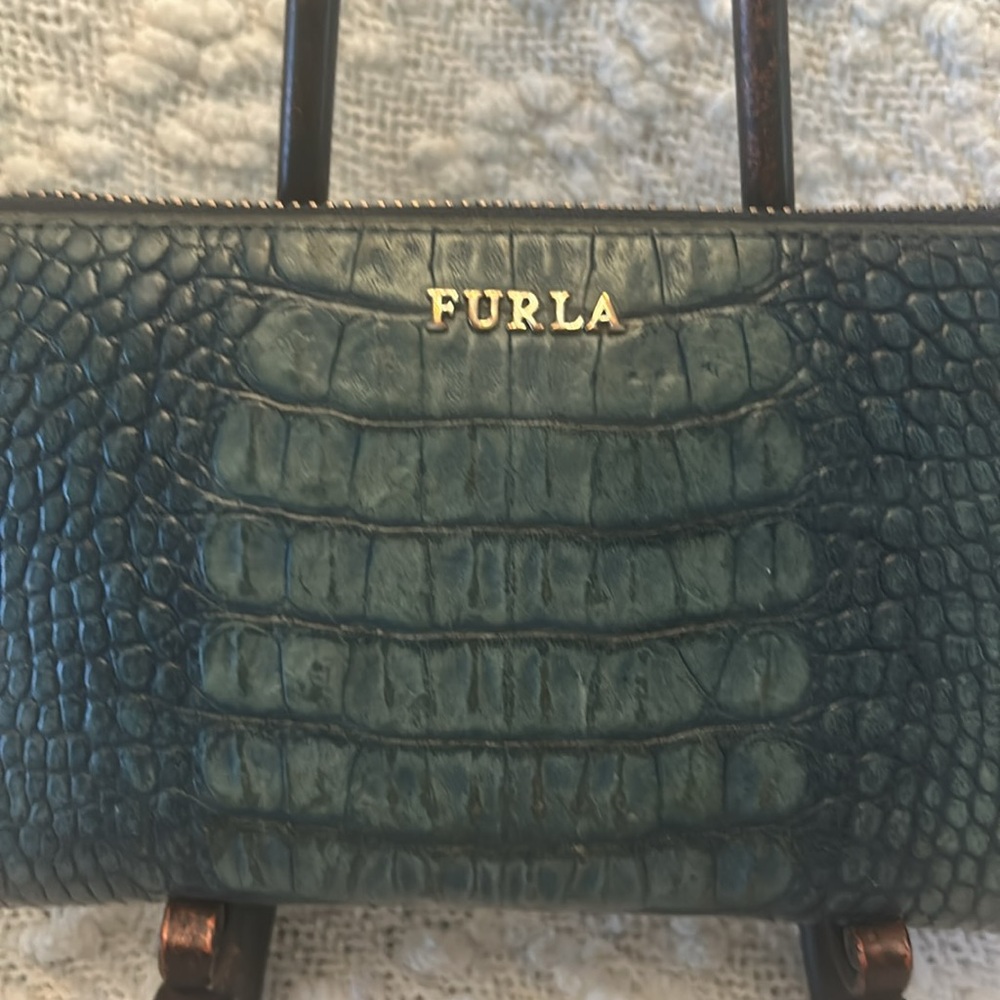 Furla Croc Embossed Teal Leather Full Zip Wallet - Picture 2 of 11